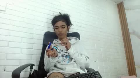 Penelopee Rouse online show from November 4, 2025, 8:08 pm