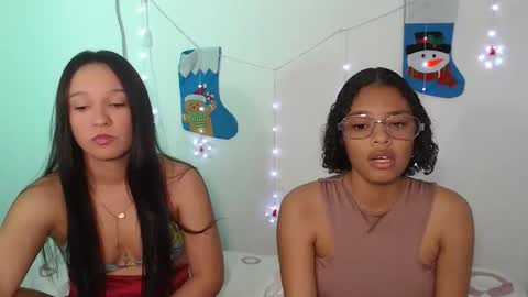 Snapshot of penelopeh_ chatting on December 3, 2025, 7:12 pm penelopeh_ online show from December 3, 2025, 7:12 pm