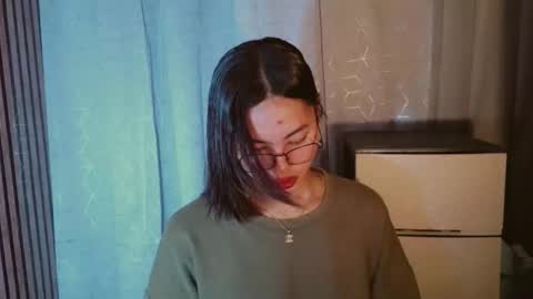 penelopehotz online show from June 10, 2026, 3:29 am