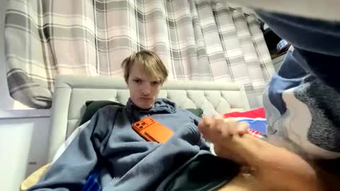 Snapshot of penguin666778 chatting on March 6, 2026, 2:46 pm Penguin online show from March 6, 2026, 2:46 pm