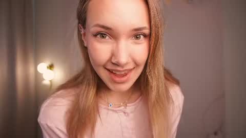 im Kira today is my 1st day here 3 online show from June 12, 2026, 4:22 am