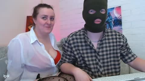 Snapshot of pepper_corn chatting on December 5, 2024, 3:17 pm Olga and Kirill online show from December 5, 2024, 3:17 pm