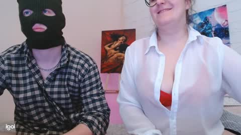 Snapshot of pepper_corn chatting on December 8, 2024, 11:19 pm Olga and Kirill online show from December 8, 2024, 11:19 pm
