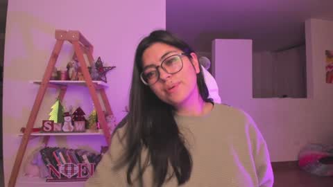 Sarah Ana Banana online show from January 3, 2025, 11:23 pm