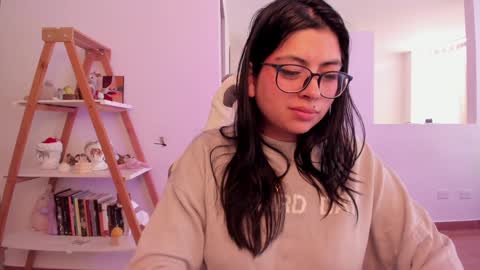 Sarah Ana Banana online show from February 4, 2025, 9:52 pm