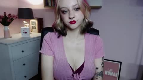 Madeline online show from December 14, 2024, 7:51 am