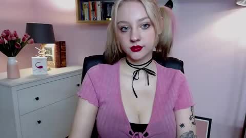 Madeline online show from December 28, 2024, 7:44 am