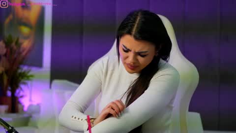 Dee online show from November 28, 2025, 12:08 pm