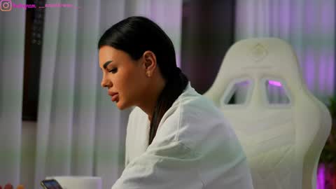 Dee online show from March 13, 2026, 1:51 pm