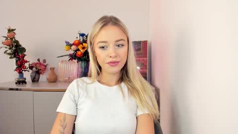 Cindy online show from September 12, 2025, 5:29 am