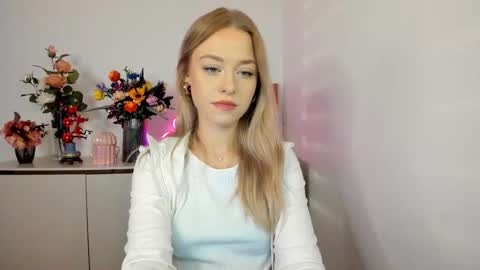 Cindy online show from November 6, 2025, 6:36 am