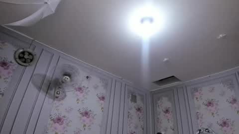 Snapshot of perla_milf4u chatting on February 15, 2025, 8:54 pm PERLA online show from February 15, 2025, 8:54 pm