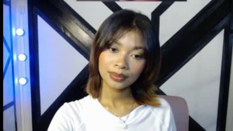 Perla online show from March 19, 2026, 3:05 pm