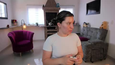 Marie online show from March 11, 2025, 3:56 pm