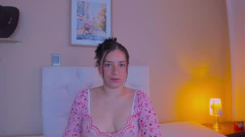 Snapshot of persefone_saira chatting on April 23, 2026, 11:20 am Marie online show from April 23, 2026, 11:20 am