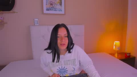 Snapshot of persefone_saira chatting on April 25, 2026, 12:52 pm Marie online show from April 25, 2026, 12:52 pm