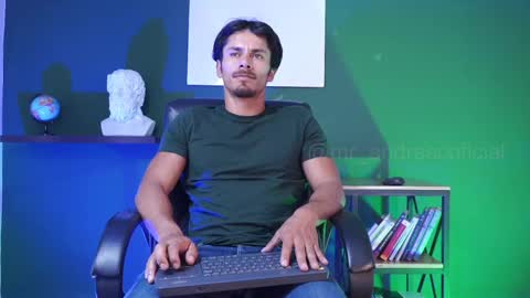 andres    online show from December 4, 2024, 9:02 pm