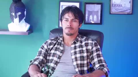 andres    online show from January 24, 2025, 8:00 pm