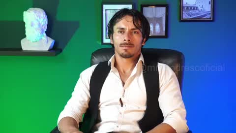 andres    online show from February 18, 2025, 9:31 pm