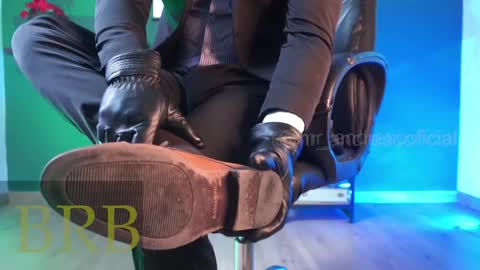 andres    online show from February 25, 2025, 8:19 pm