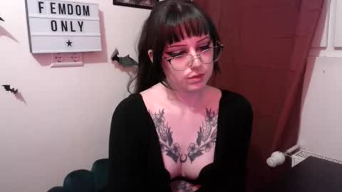 Persephone online show from April 22, 2026, 12:07 pm