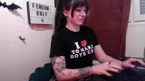 Persephone online show from April 25, 2026, 12:08 pm