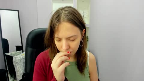 horror flying on the wings of the night.... online show from February 22, 2026, 6:02 am