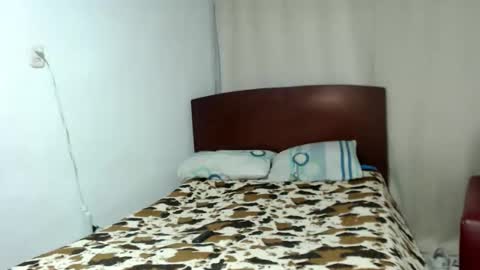 Snapshot of pervert_hardsex chatting on October 18, 2025, 1:19 am pervert_hardsex online show from October 18, 2025, 1:19 am