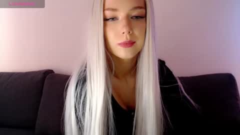Snapshot of pervyblonde chatting on February 13, 2025, 11:28 am Isabella online show from February 13, 2025, 11:28 am