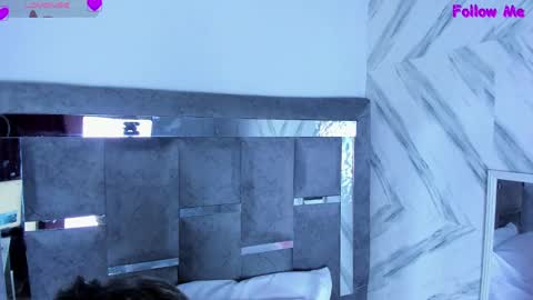 petite_amor online show from January 19, 2025, 10:28 pm