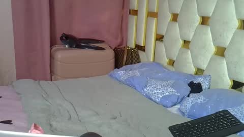 Lunar online show from November 20, 2025, 9:47 pm