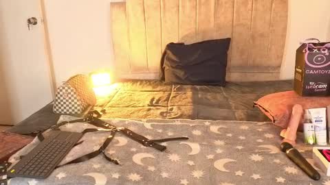 petite_pepper18 online show from April 6, 2026, 12:39 pm