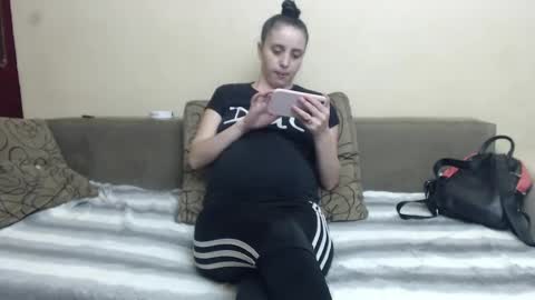 cosmina online show from December 10, 2024, 5:55 pm