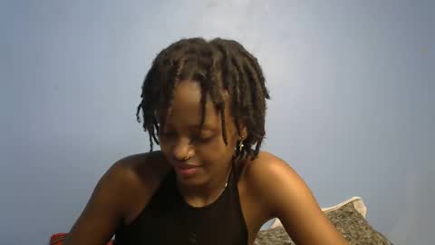 Snapshot of petite_star2 chatting on February 1, 2026, 11:20 am petite_star2 online show from February 1, 2026, 11:20 am