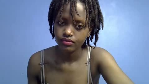 Snapshot of petite_star2 chatting on February 22, 2026, 2:15 pm petite_star2 online show from February 22, 2026, 2:15 pm