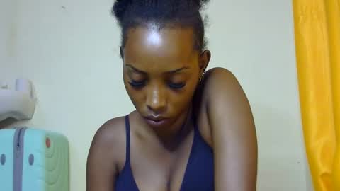 Snapshot of petite_tanya chatting on December 31, 2024, 4:46 pm Tanya online show from December 31, 2024, 4:46 pm