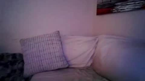 petite treat  online show from January 6, 2026, 6:28 am