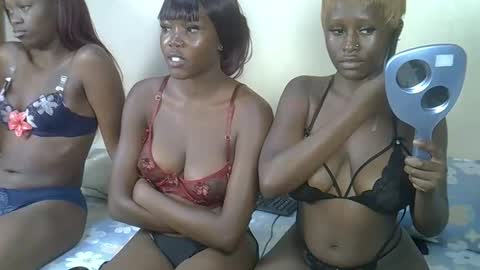 Snapshot of petitecookie chatting on February 26, 2026, 9:36 pm Cookie online show from February 26, 2026, 9:36 pm