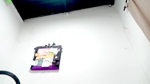 danna online show from November 10, 2025, 4:00 am