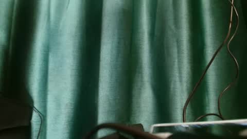 petiteme1 online show from January 31, 2025, 2:26 am