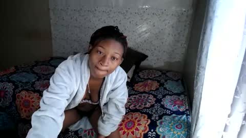 Snapshot of petitesammy chatting on June 10, 2026, 11:09 am petitesammy online show from June 10, 2026, 11:09 am