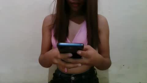 petitesexyasian online show from March 14, 2026, 12:17 am