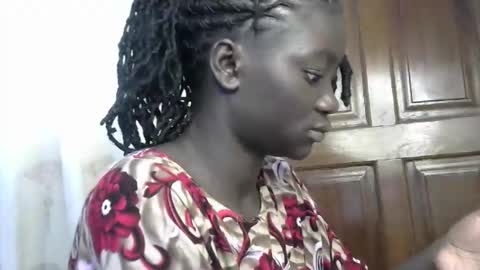 petitte_gyaal online show from January 7, 2026, 6:38 am