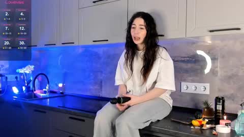 Snapshot of petracilley chatting on December 26, 2024, 1:40 am Emma online show from December 26, 2024, 1:40 am