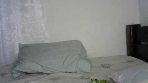 pettite_cora1 online show from November 9, 2025, 4:38 pm