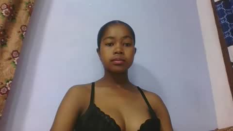 phania185885 online show from March 8, 2026, 5:22 am