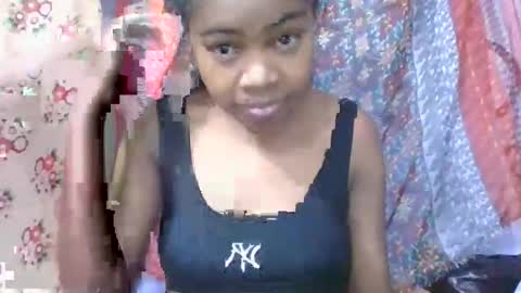 phania185885 online show from March 25, 2026, 6:19 am