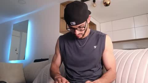 phantom_bigger1 online show from January 8, 2026, 1:24 pm