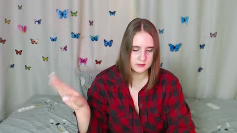 Snapshot of phantommira chatting on January 20, 2025, 4:01 pm phantommira online show from January 20, 2025, 4:01 pm