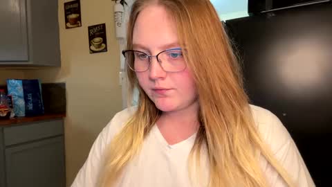 PhatAssBlond online show from February 6, 2025, 3:06 am